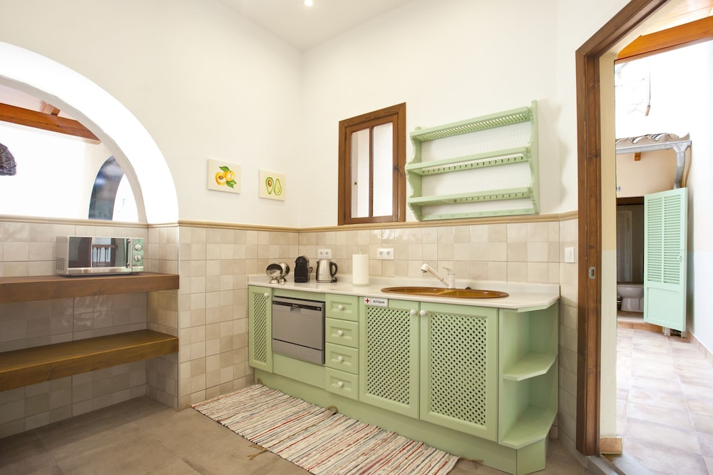CASAL DE PETRA ROOMS & POOL 6/50