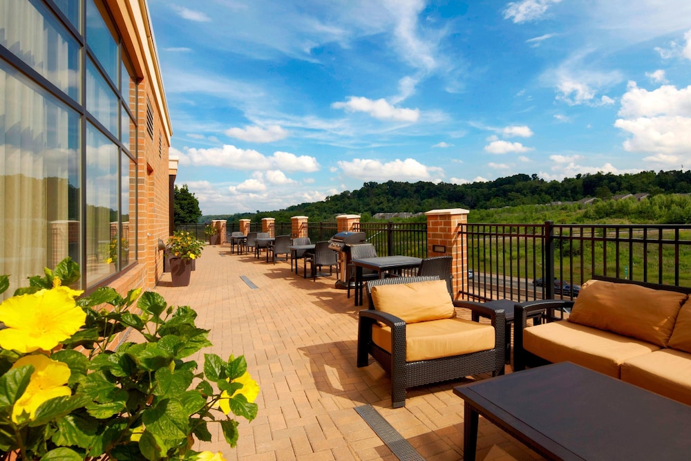 Courtyard Pittsburgh Airport Settlers Ridge 1/30