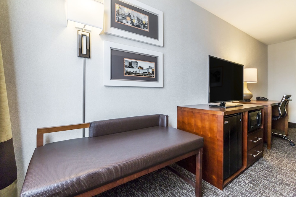 Comfort Inn Humboldt Bay 26/37