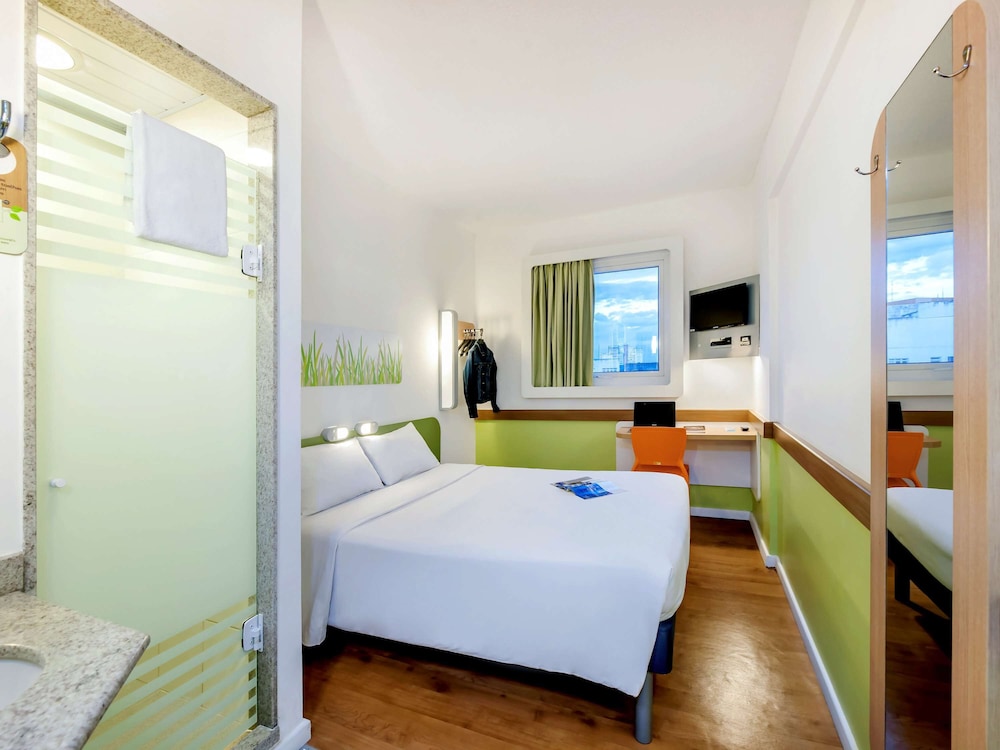 Ibis Budget Porto Alegre 15/66