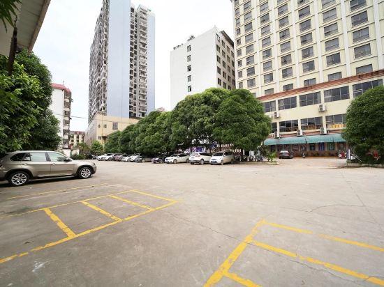 Bobai Baolilai Hotel 14/17