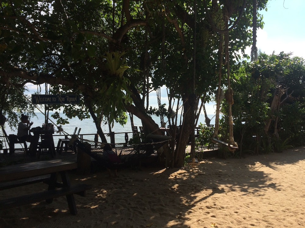 HAAD SON RESORT 30/50