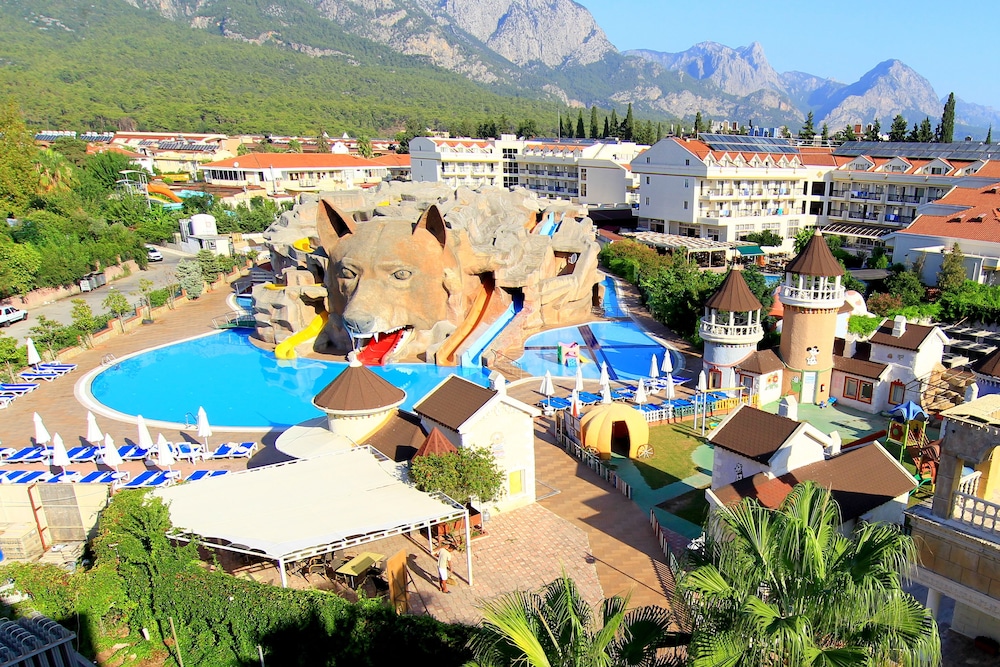 Rox Royal Hotel in KEMER