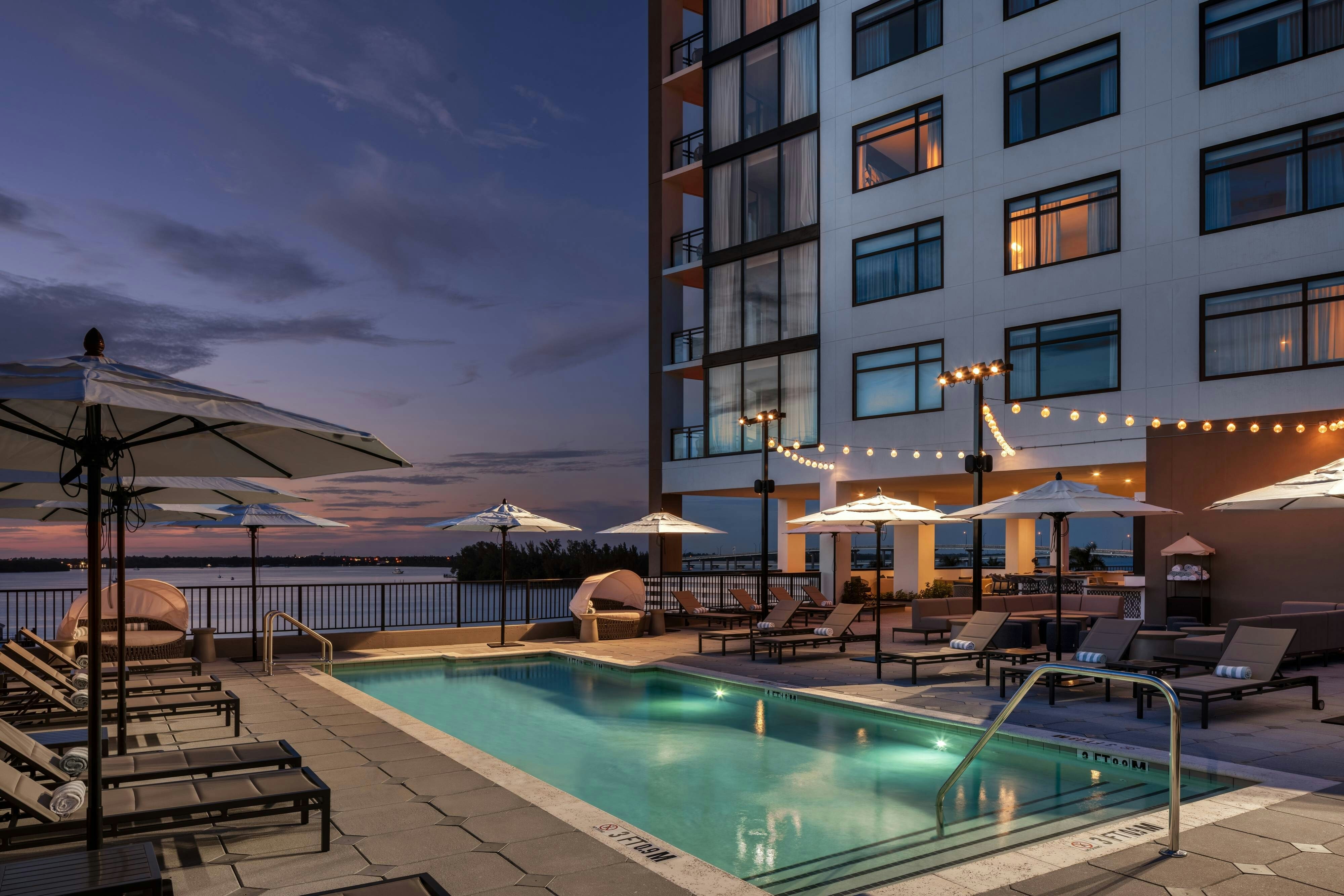Luminary Hotel & Co , Autograph Collection in FORT MYERS - FL