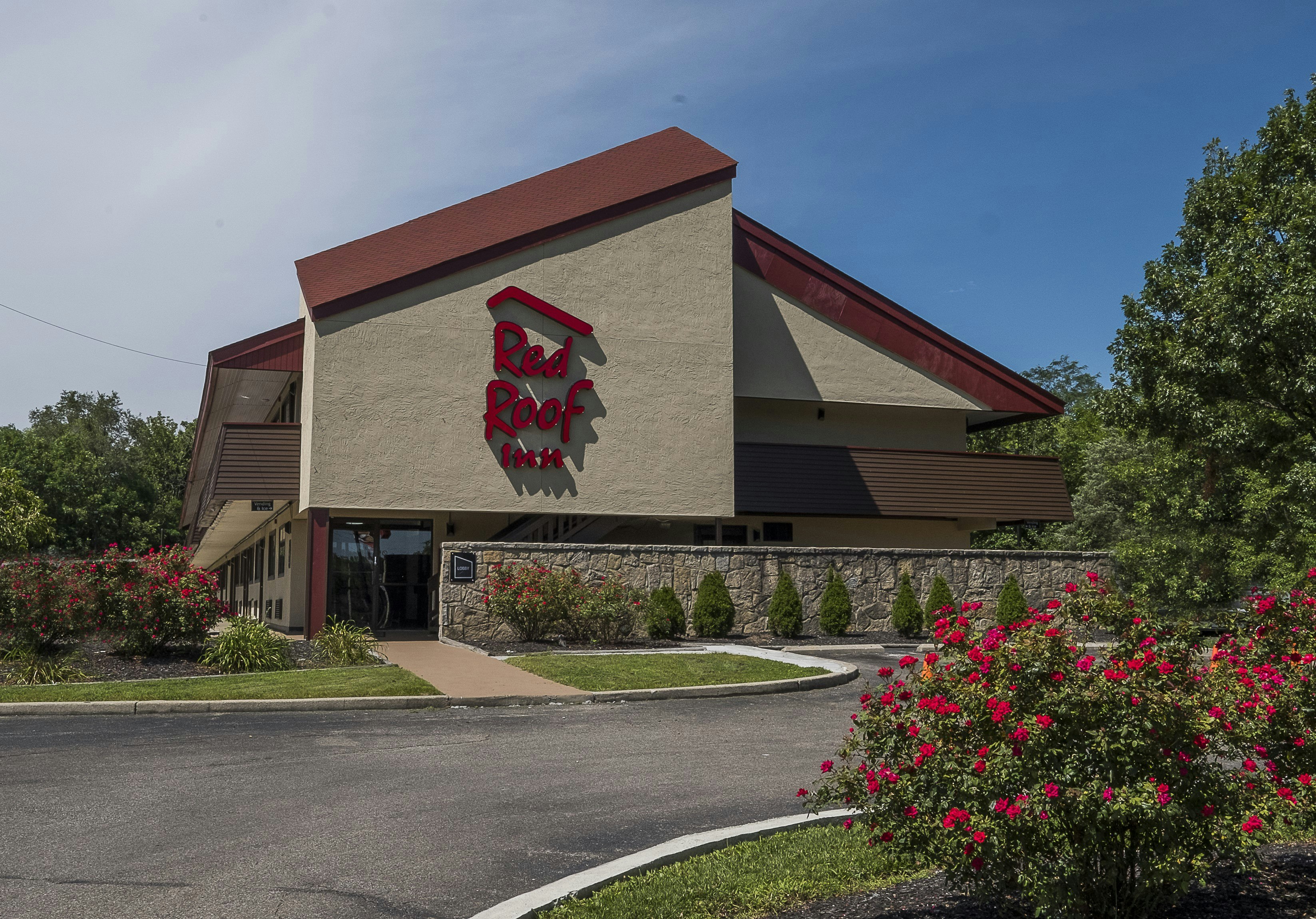 Red Roof Inn Cincinnati East - Beechmont 2/25