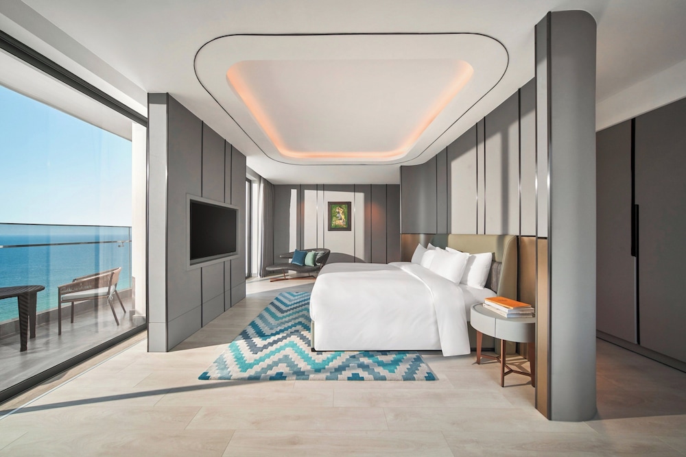 Belle, Suite, Sea View