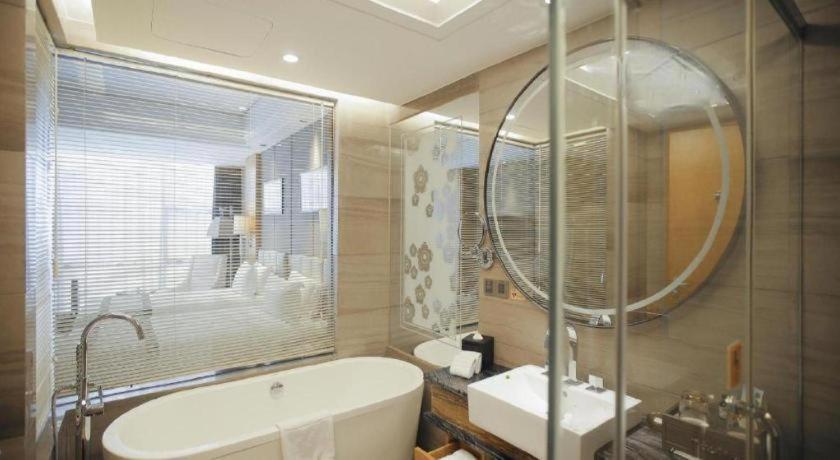 Zhong Lian (GDH) International Hotel 40/48