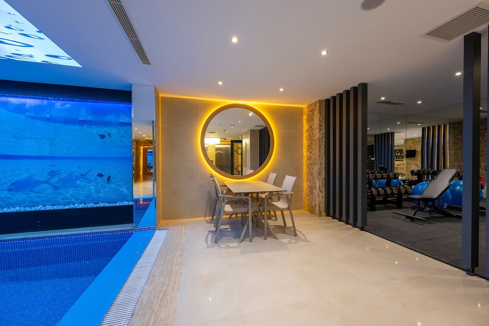 Freya Hotel 14/68