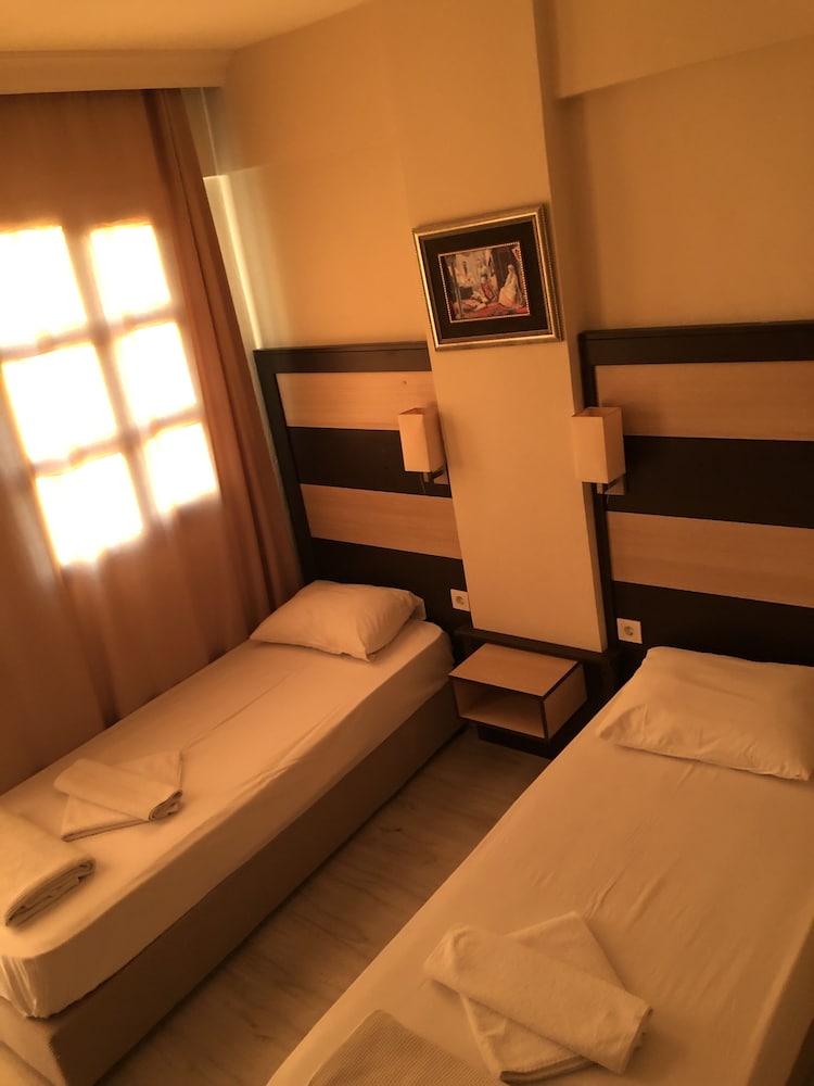 Sun Hotel 7/23