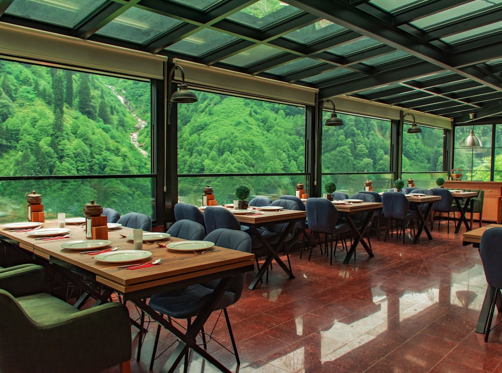 Villa De Pelit Hotel 35/50