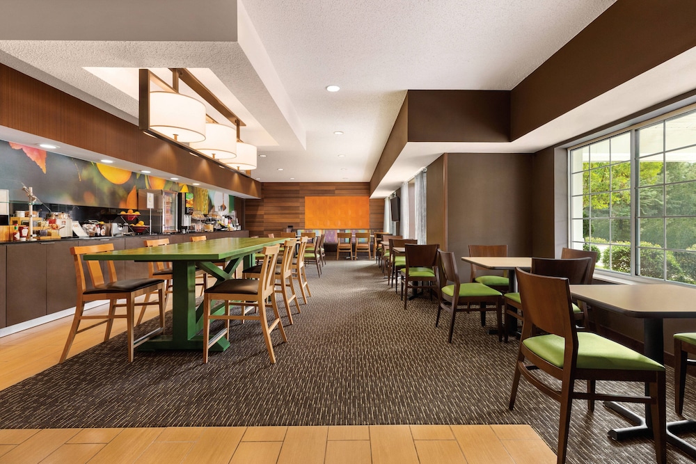 Fairfield Inn Suites Houston the Woodlands 21/26