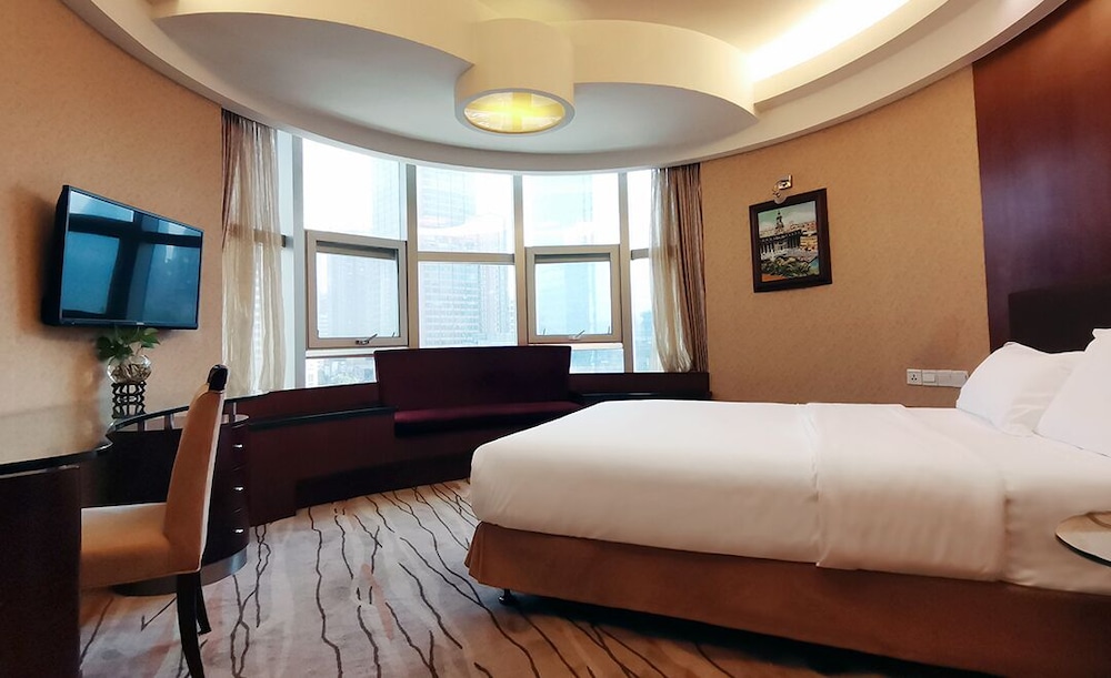 Shanghai Hotel 17/50