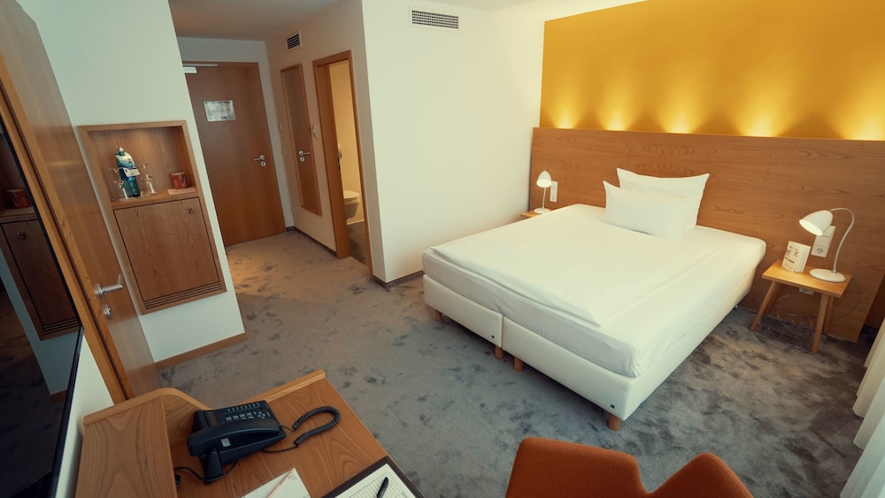 Hotel Adler Asperg 10/50