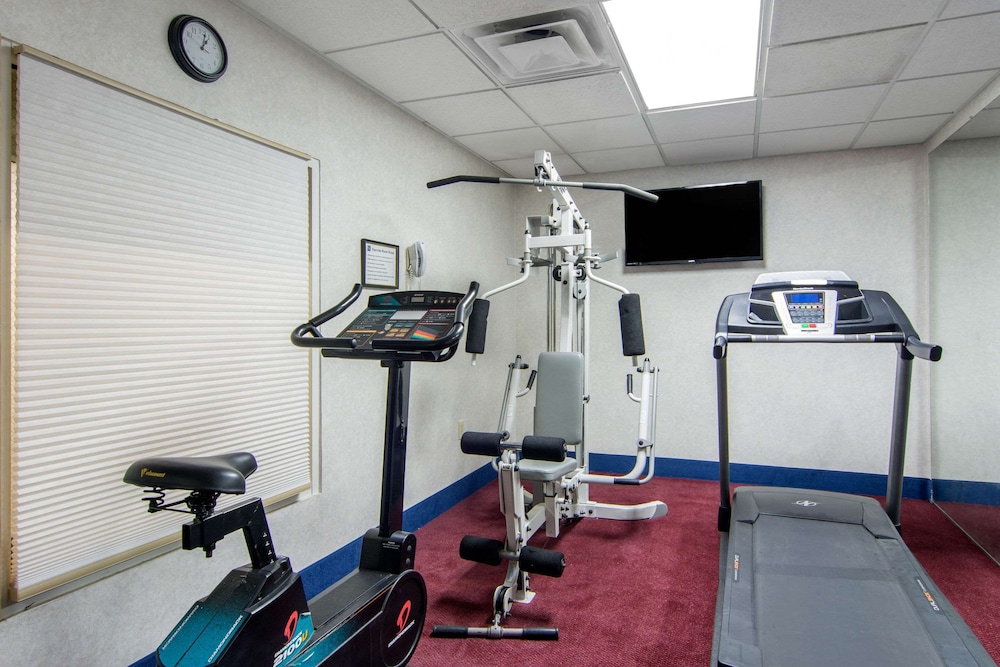 Quality Inn & Suites Union City Atlanta South 24/50
