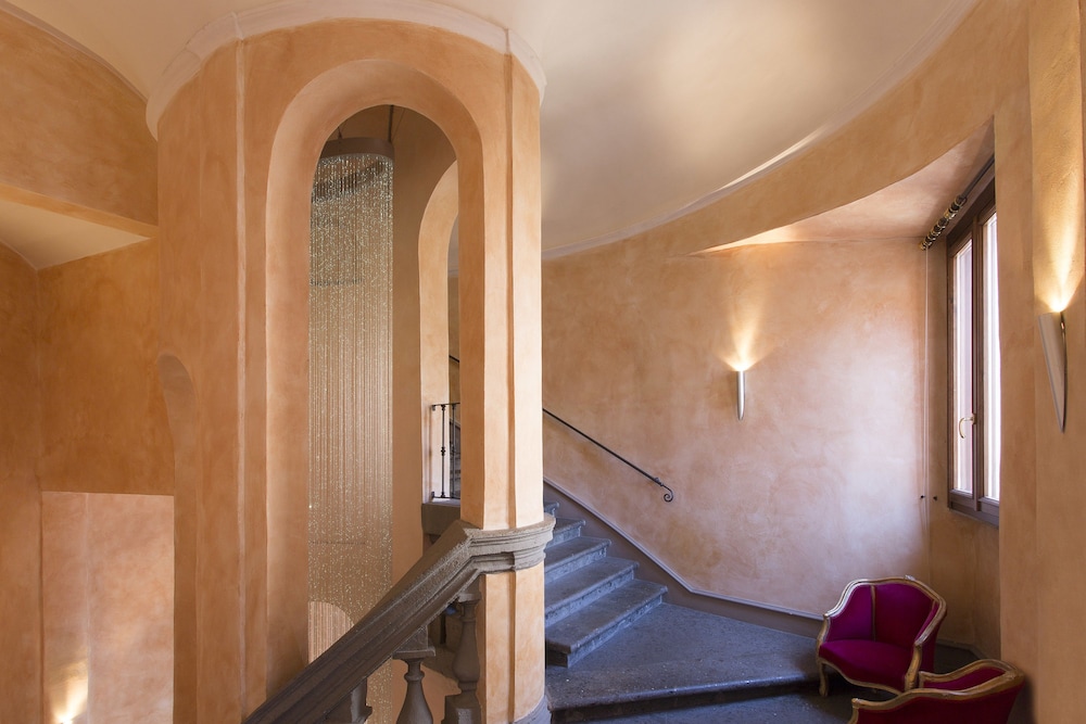 Hotel Teatro Pace 49/50