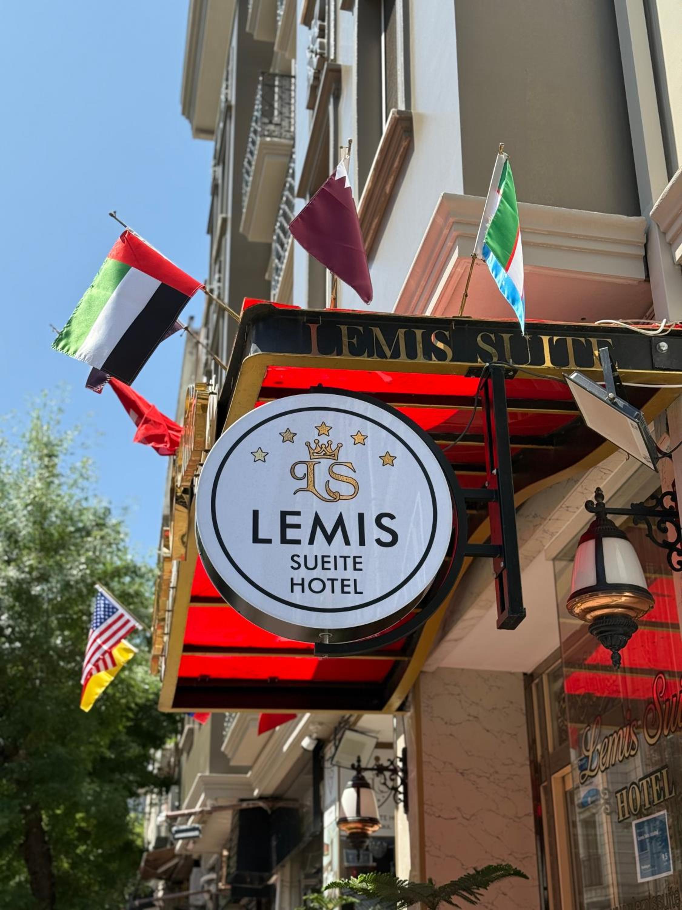 LEMIS SUITE 1/50