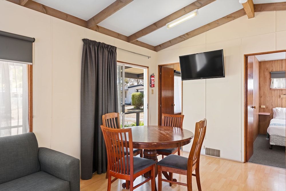 DISCOVERY PARKS - MOAMA WEST 19/32