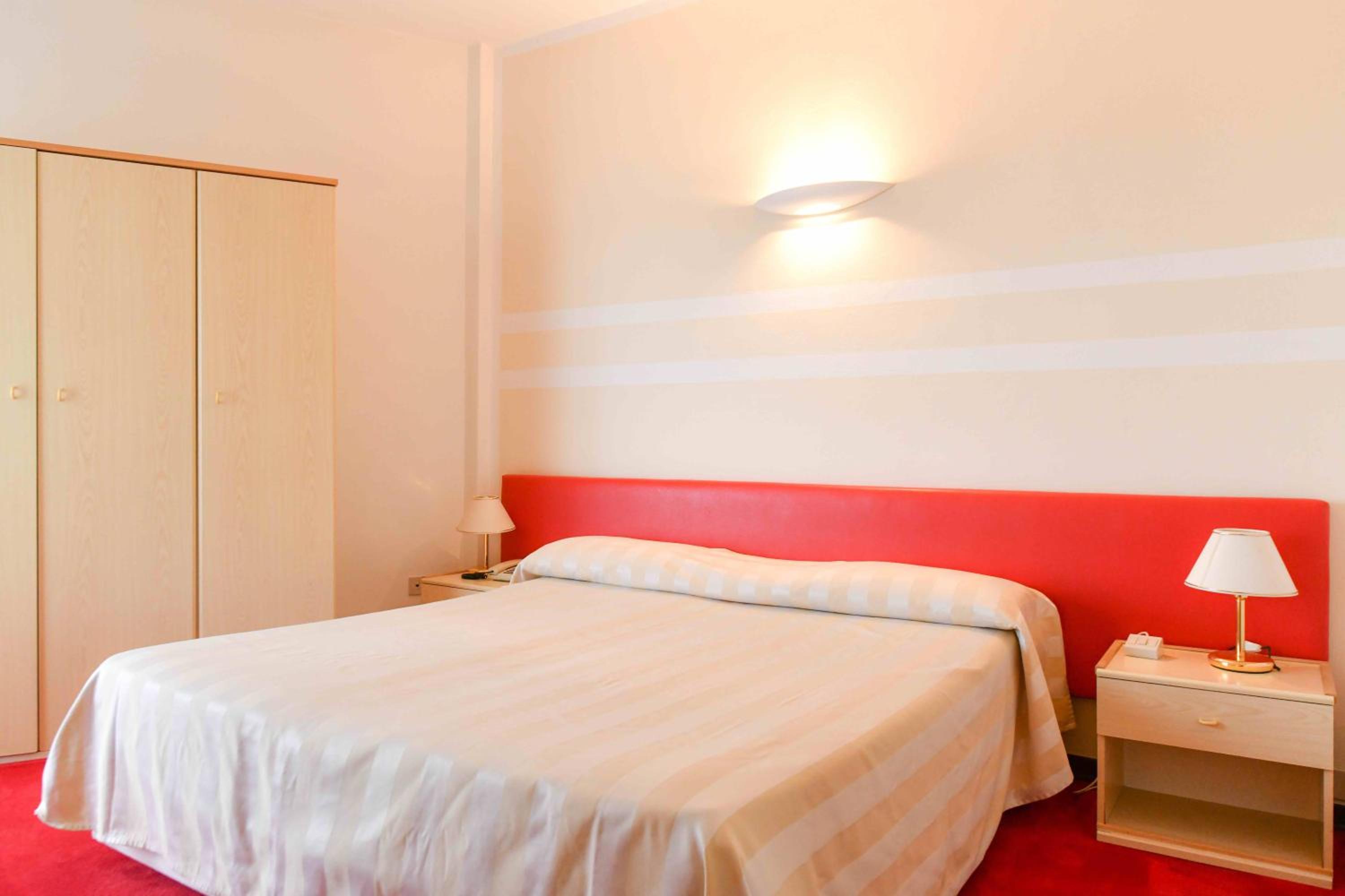 Room, Triple, Side Sea View