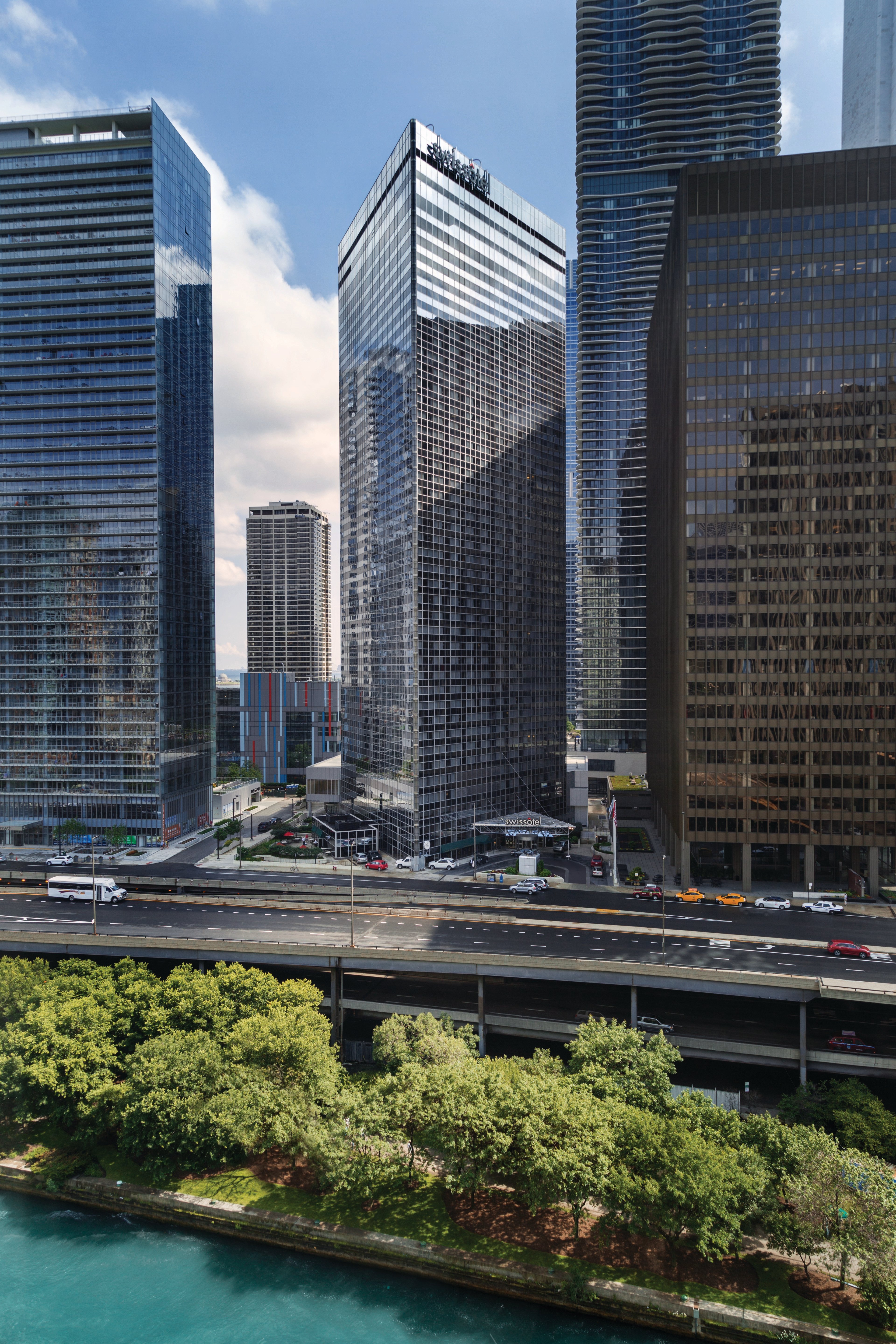 Swissotel Chicago 42/43