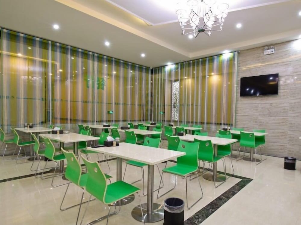 GreenTree Inn HeFei HuangShan Road DaXiDi 1912 Express Hotel 51/57