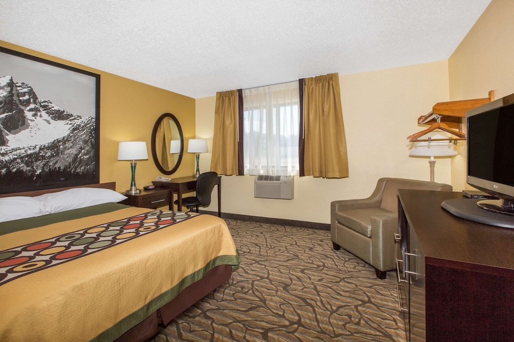 Super 8 by Wyndham Nampa 16/26