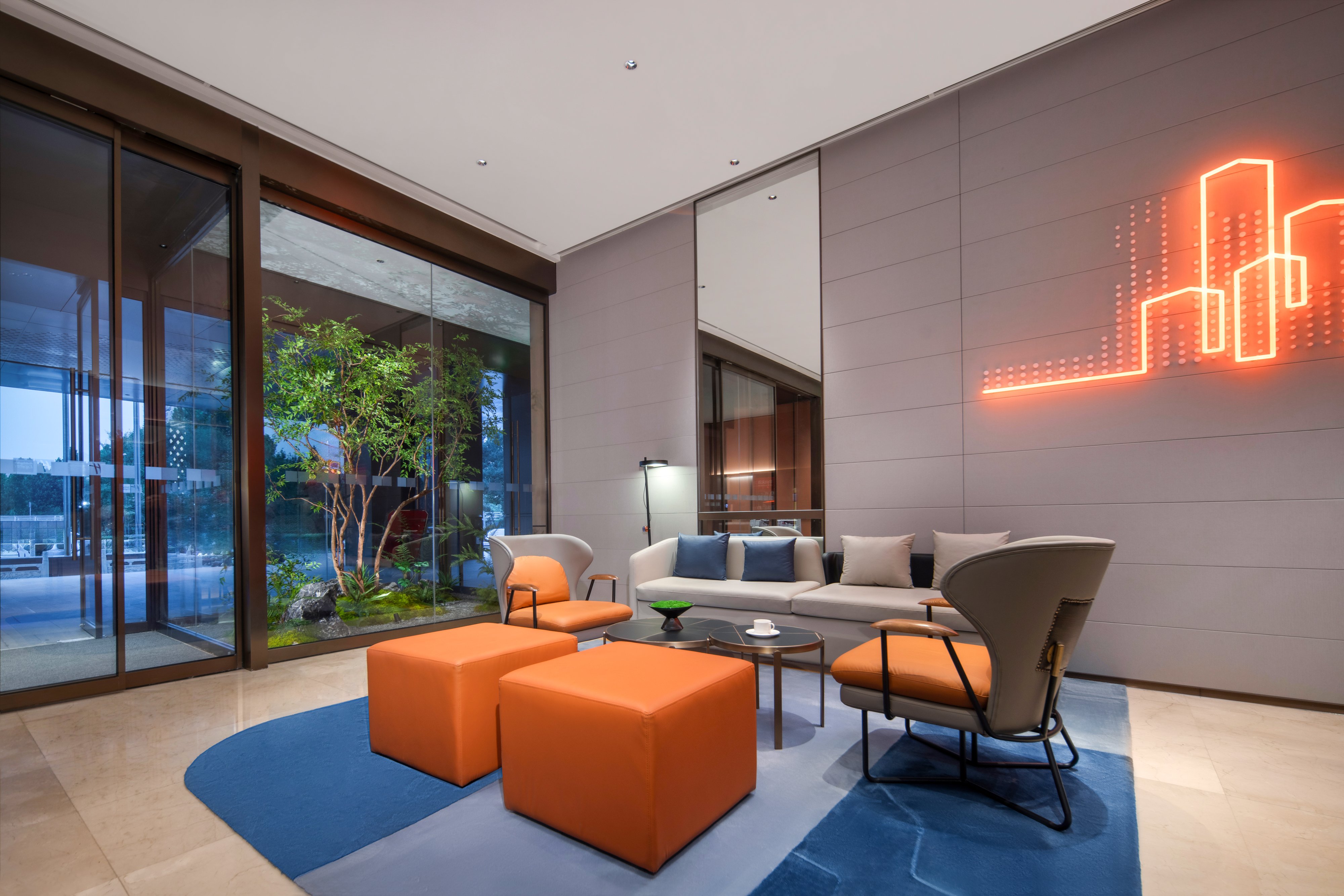 Holiday Inn Express Zhengzhou Garden Road 25/39