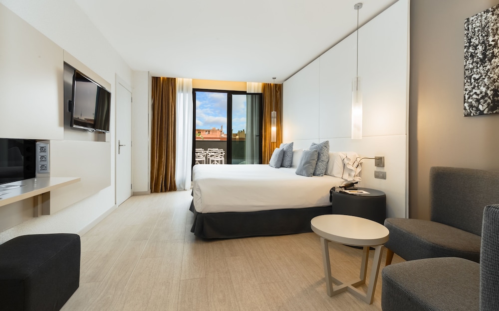 Grums Barcelona Hotel 18/45