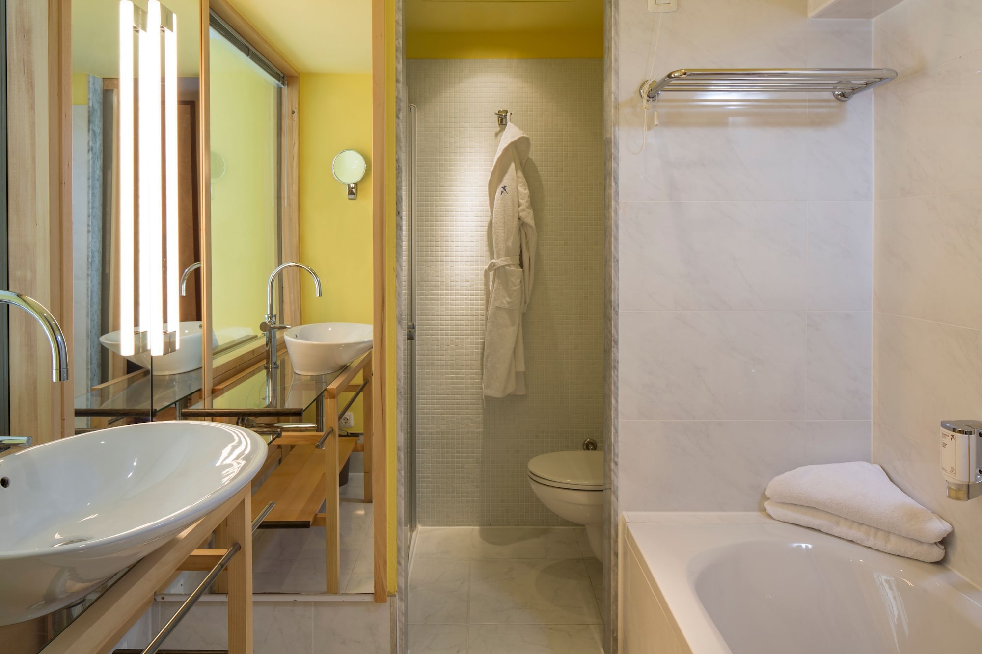 غرفة كومفورت بسرير كوين بشرفة، Falkensteiner Hotel Adriana 8/10