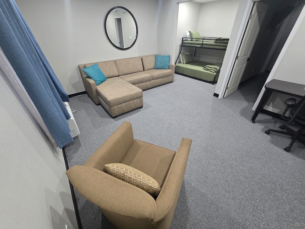 American Inn Suites Lax Airport 50/64