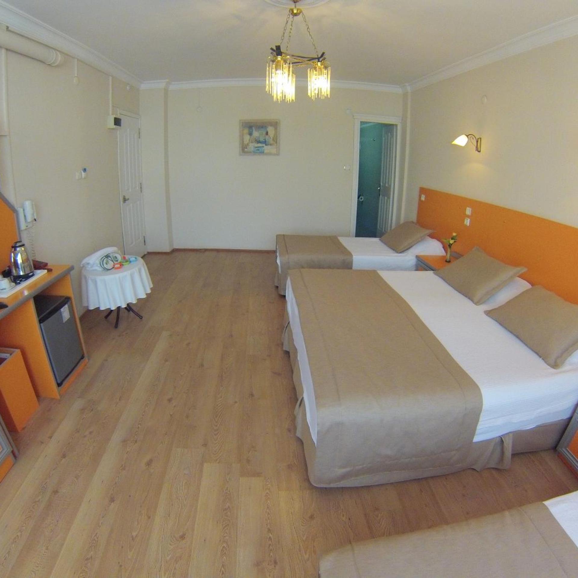 Efsane Hotel 10/48