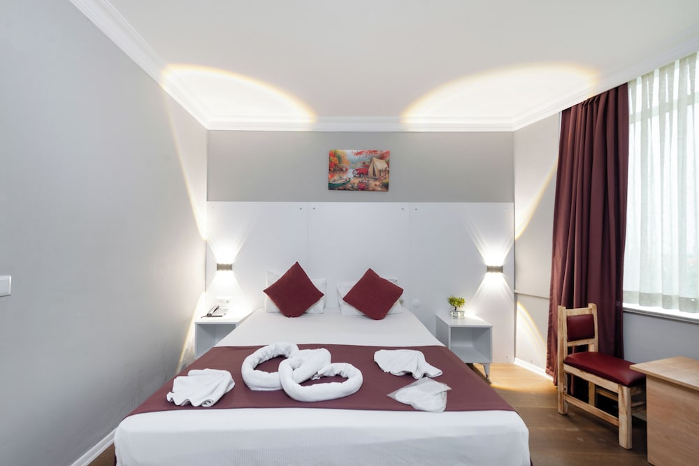 Grand Abimo Hotel (ex Hotel Diamond City) 12/27