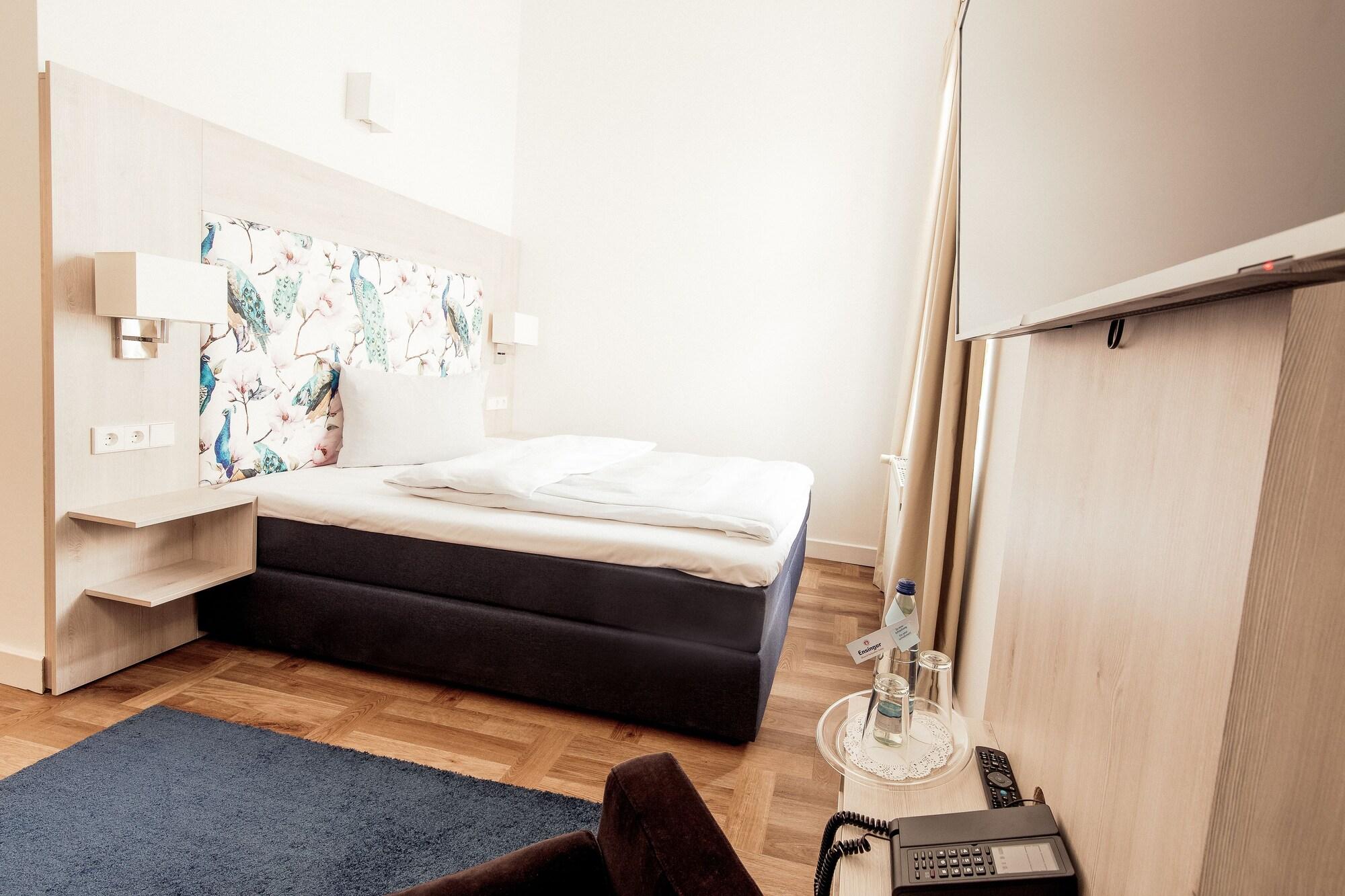 Denner Hotel 23/100