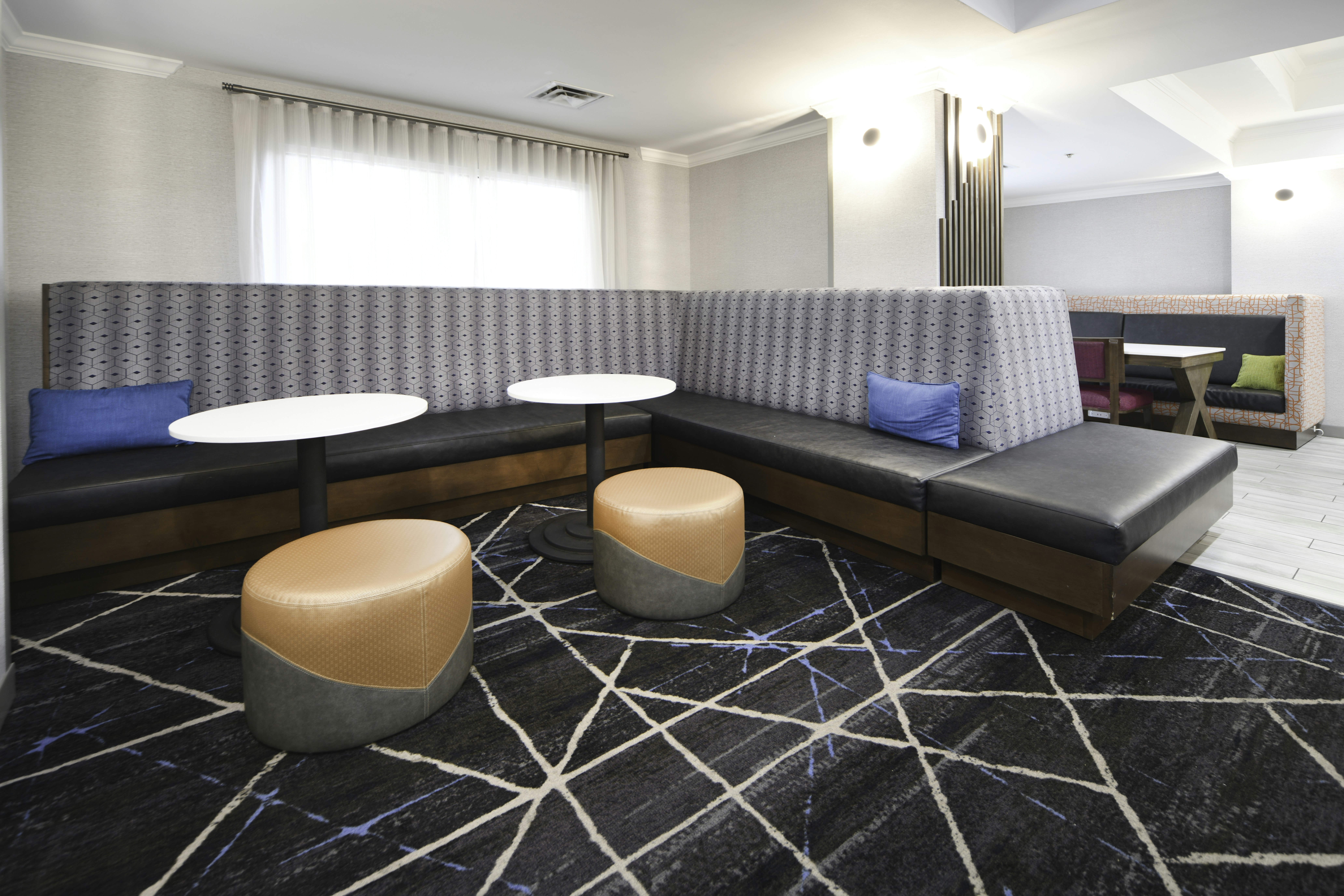 Hampton Inn Bryant 20/37