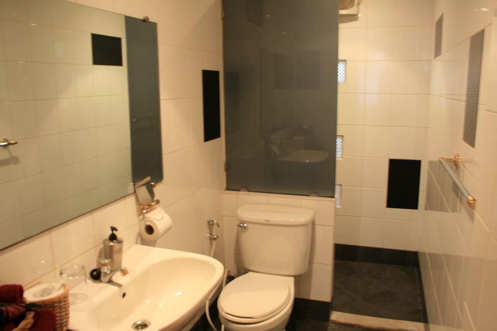 Aquarius Gay Guesthouse & Sauna 55/59