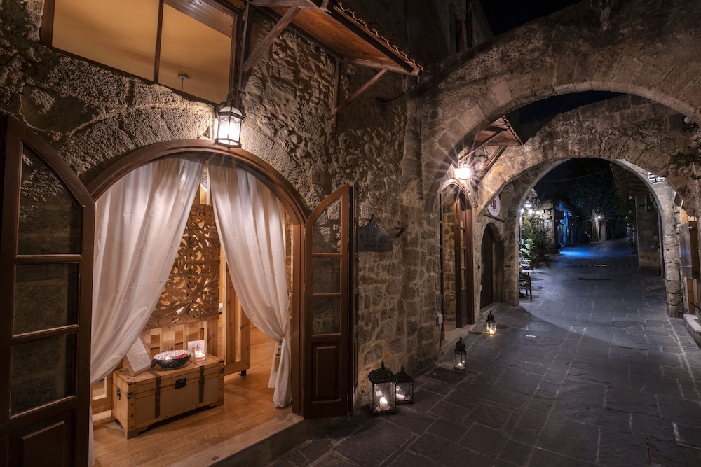 Decan Concept Boutique Estate 31/45