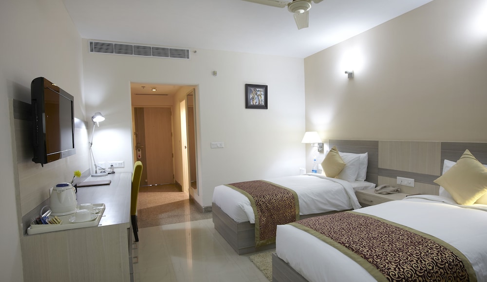 Days Hotel Neemrana Jaipur Highway 15/43