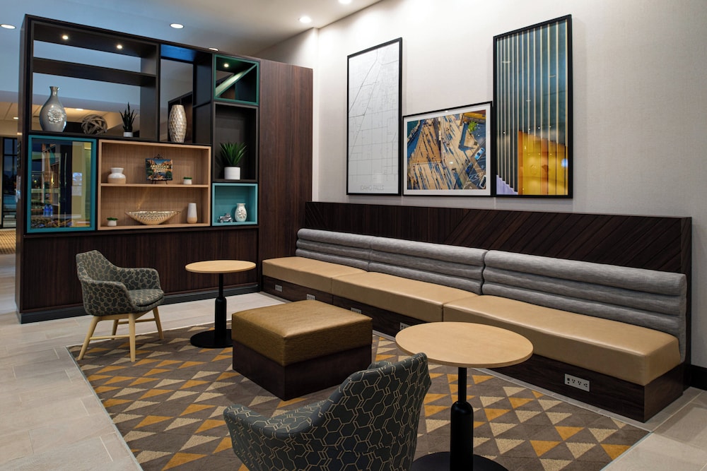 Holiday Inn Suites Idaho Falls 54/75