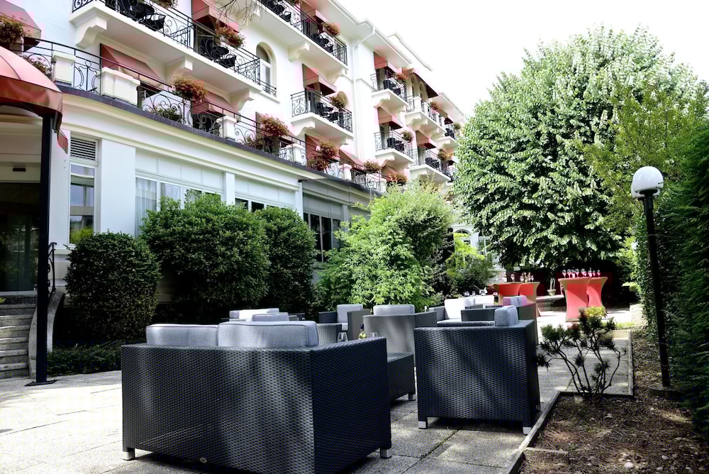 Carlton Lausanne Boutique Hotel 42/47