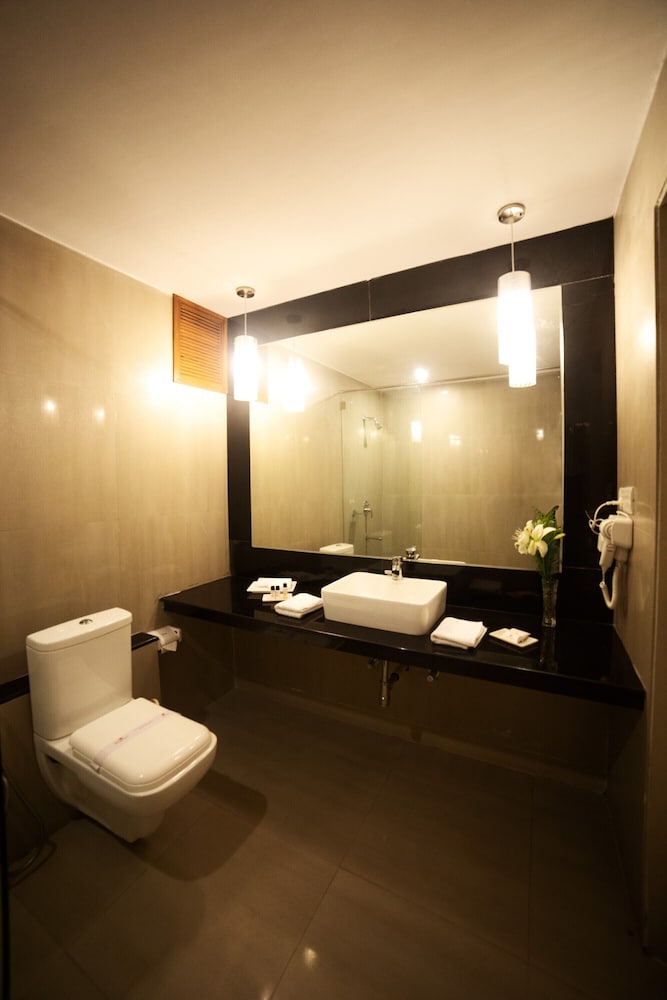 Hotel Hilltop Palace 28/29