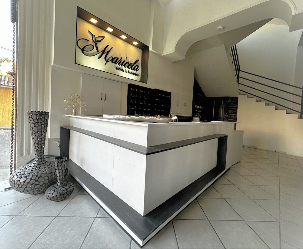 Hotel Maricela 5/18