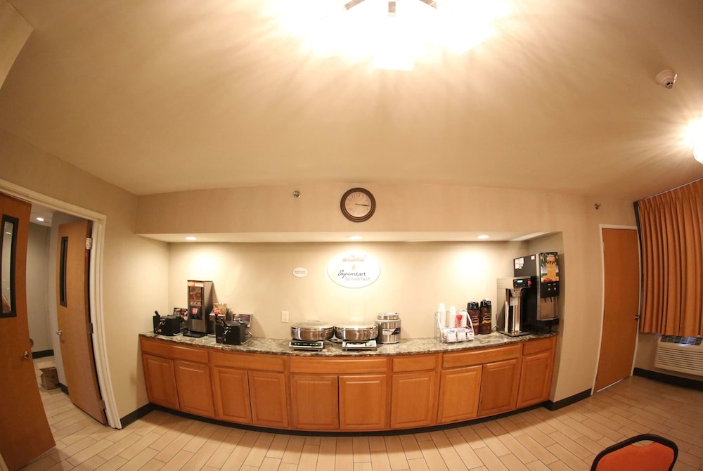 Super 8 by Wyndham Portsmouth 3/38