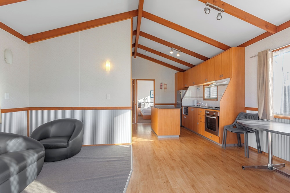 APOLLO BAY HOLIDAY PARK 28/50