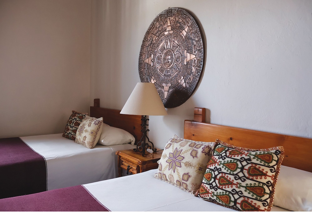 Hotel Los Arcos 43/65