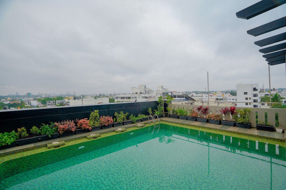 Lazdana Hotel Bangalore 51/53