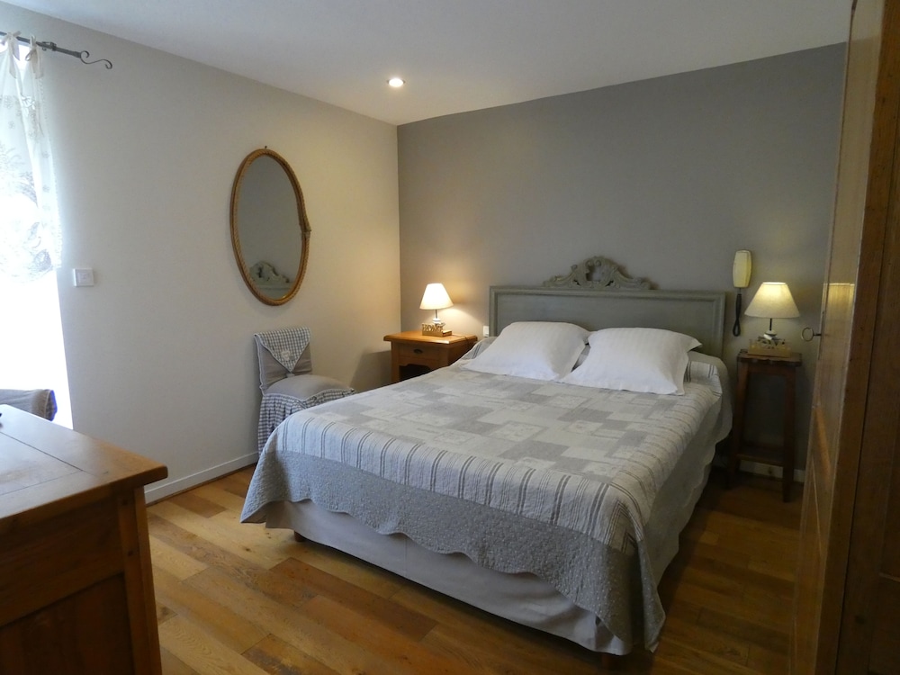 Hotel le Chatellier 13/50