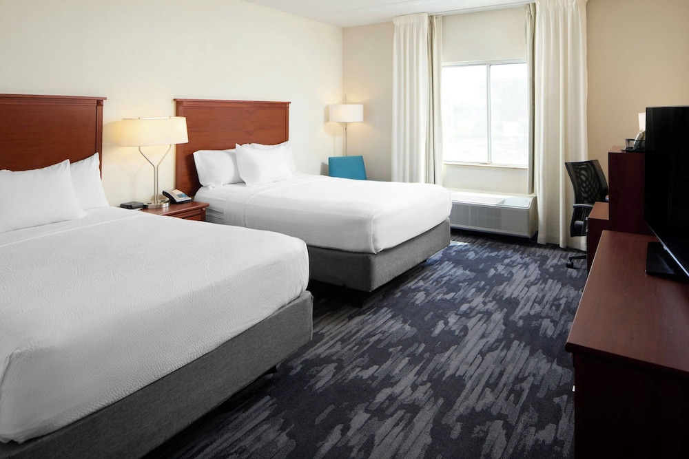 غرفة بسريرين كوين، FAIRFIELD INN AND SUITES LUMBERTON 4/10