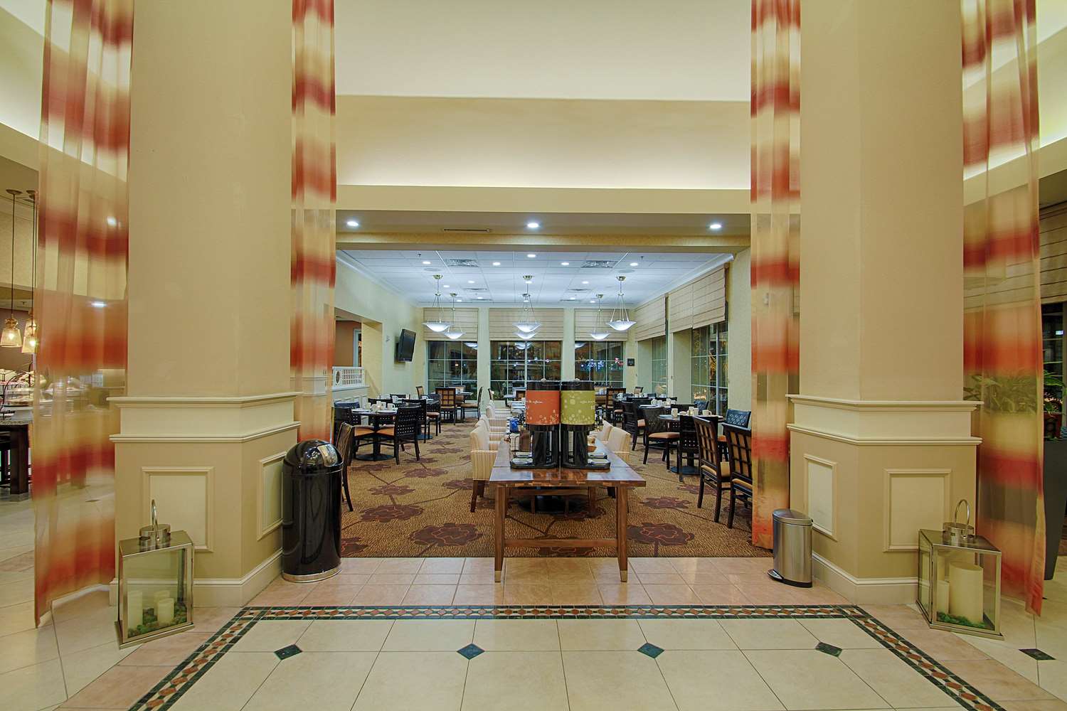 restaurant cafeteria