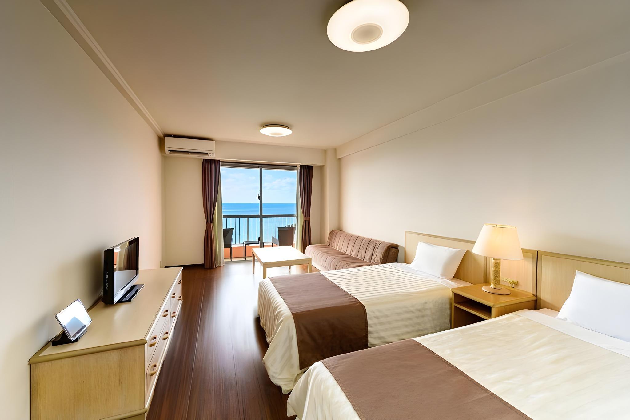 Room, Twin Beds, Harbour Wing