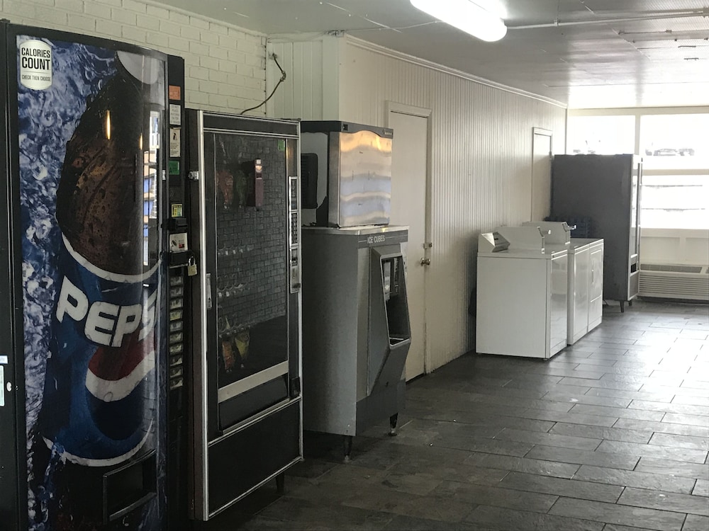 Motel6 Sallisaw, OK 27/38