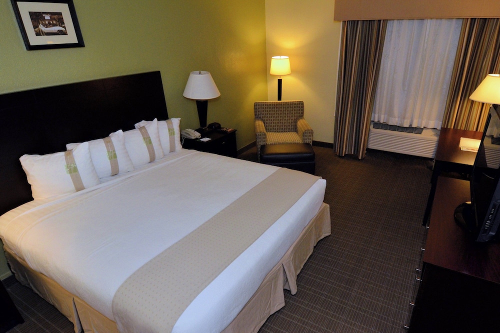 Holiday Inn Fort Myers - Downtown Area an IHG Hotel (ex. The Edison at Midtown) 10/58